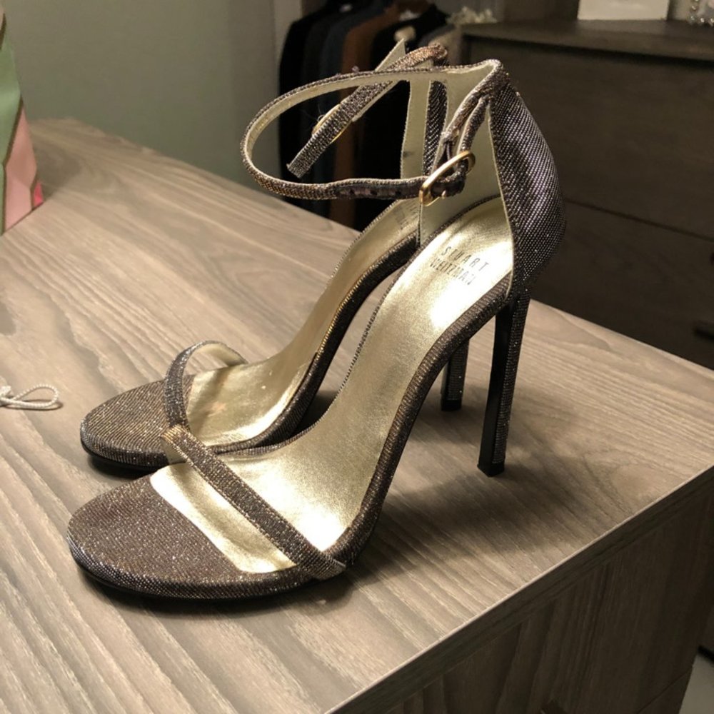 Stuart Weitzman Nudist Sandal in Platinum